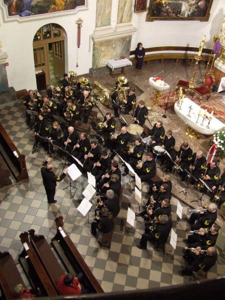 Zdjęcie w galerii na portalu naszwodzislaw.com: Po raz kolejny grali dla papieża  wiadomości z regionu