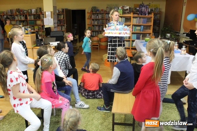 Zdjęcie w galerii na portalu naszwodzislaw.com: Wieczór z Andersenem w wodzisławskiej bibliotece wiadomości z regionu