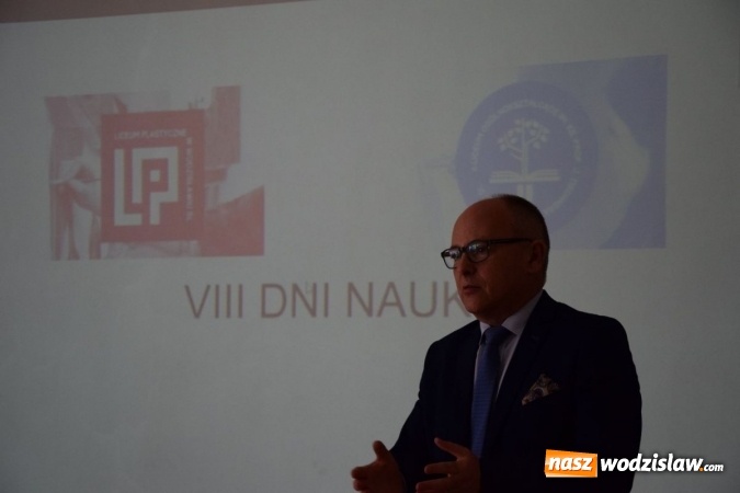 Zdjęcie w galerii na portalu naszwodzislaw.com: Starcie Tytanów, czyli przedmioty ścisłe kontra uczniowie wiadomości z regionu