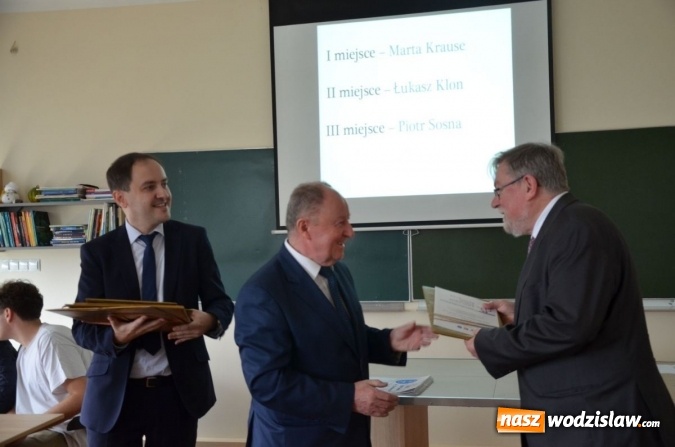 Zdjęcie w galerii na portalu naszwodzislaw.com: Starcie Tytanów, czyli przedmioty ścisłe kontra uczniowie wiadomości z regionu