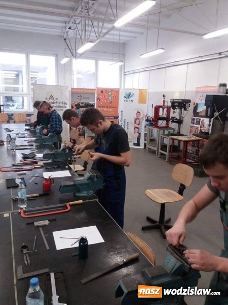 Zdjęcie w galerii na portalu naszwodzislaw.com: Uczniowie PCKZiU na podium Konkursu Umiejętności Ślusarskich wiadomości z regionu