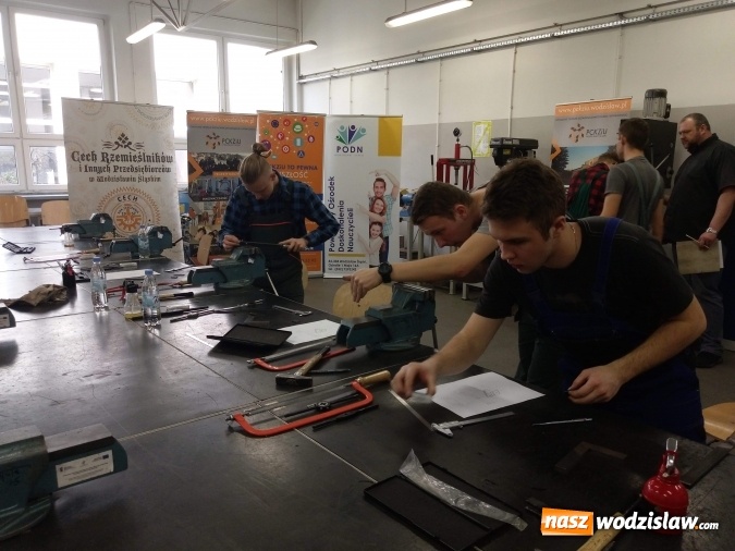 Zdjęcie w galerii na portalu naszwodzislaw.com: Uczniowie PCKZiU na podium Konkursu Umiejętności Ślusarskich wiadomości z regionu