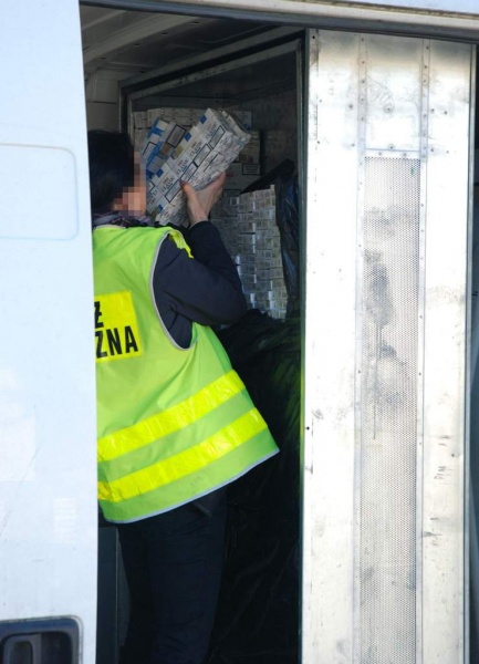 Zdjęcie w galerii na portalu naszwodzislaw.com: Śląska Straż rozbiła tytoniowy gang  wiadomości z regionu