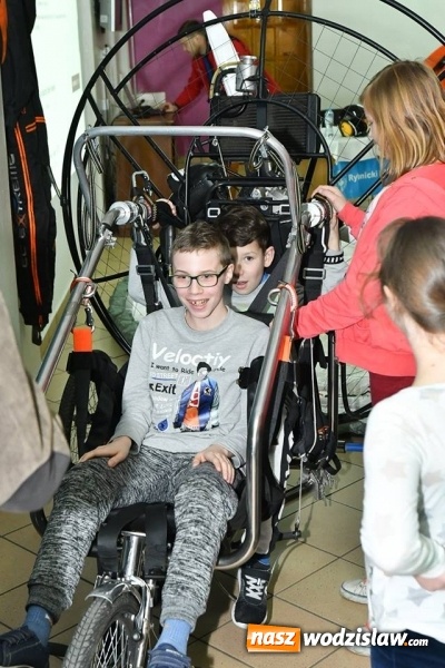Zdjęcie w galerii na portalu naszwodzislaw.com: Szymon Winkler gościem Zespołu Placówek Szkolno-Wychowawczo-Rewalidacyjnych w Wodzisławiu Śląskim wiadomości z regionu