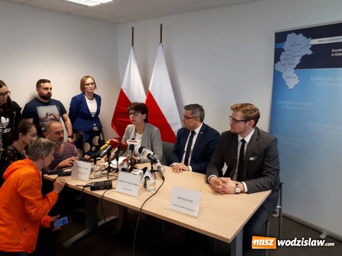 Zdjęcie w galerii na portalu naszwodzislaw.com: Egzaminy gimnazjalne na Śląsku wydają się niezagrożone wiadomości z regionu