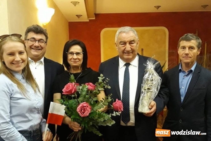 Zdjęcie w galerii na portalu naszwodzislaw.com: Obchody 79 rocznicy zbrodni w Katyniu w Wodzisławiu Śląskim wiadomości z regionu