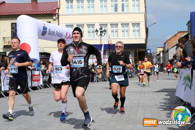 Zdjęcie w galerii na portalu naszwodzislaw.com: Drugie miejsce zawodnika Relaksu w XX Półmaratonie dookoła Jeziora Żywieckiego wiadomości z regionu