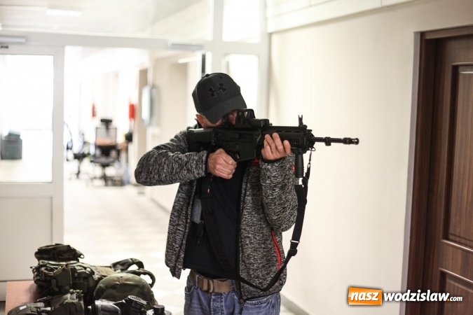 Zdjęcie w galerii na portalu naszwodzislaw.com: Blisko tysiąc osób zapoznało się ze służbą w 13 ŚBOT wiadomości z regionu