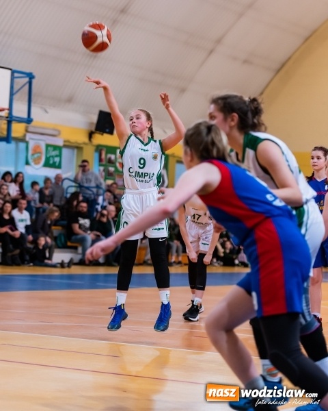 Zdjęcie w galerii na portalu naszwodzislaw.com: Ćwierćfinałowe zmagania koszykarek w Wodzisławiu Śląskim wiadomości z regionu