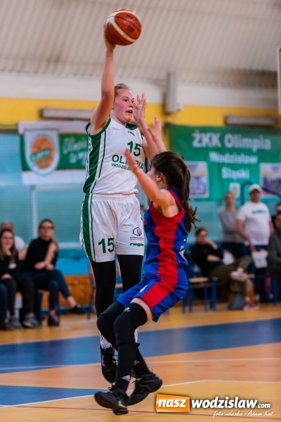 Zdjęcie w galerii na portalu naszwodzislaw.com: Ćwierćfinałowe zmagania koszykarek w Wodzisławiu Śląskim wiadomości z regionu