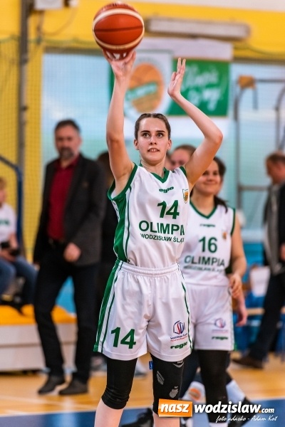 Zdjęcie w galerii na portalu naszwodzislaw.com: Ćwierćfinałowe zmagania koszykarek w Wodzisławiu Śląskim wiadomości z regionu