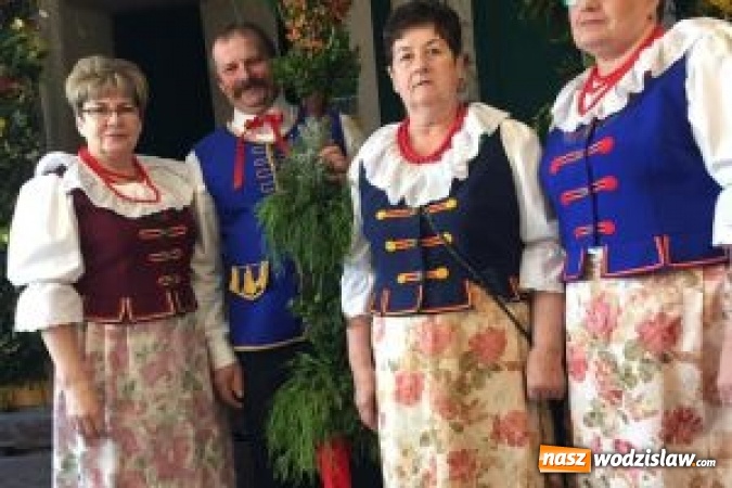 Zdjęcie w galerii na portalu naszwodzislaw.com: XVI Gminny Przegląd Palm Wielkanocnych wiadomości z regionu