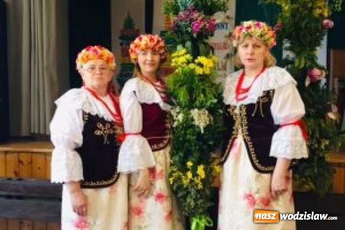 Zdjęcie w galerii na portalu naszwodzislaw.com: XVI Gminny Przegląd Palm Wielkanocnych wiadomości z regionu