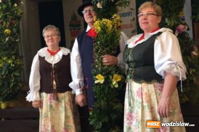 Zdjęcie w galerii na portalu naszwodzislaw.com: XVI Gminny Przegląd Palm Wielkanocnych wiadomości z regionu