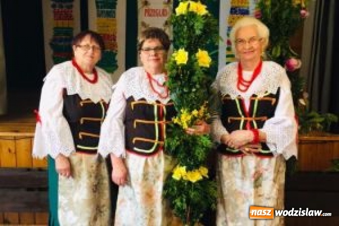 Zdjęcie w galerii na portalu naszwodzislaw.com: XVI Gminny Przegląd Palm Wielkanocnych wiadomości z regionu