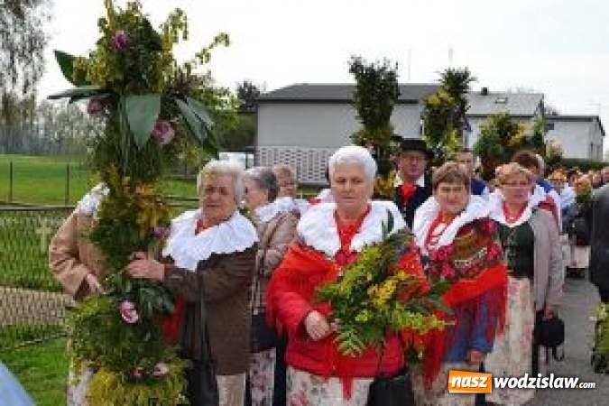 Zdjęcie w galerii na portalu naszwodzislaw.com: XVI Gminny Przegląd Palm Wielkanocnych wiadomości z regionu