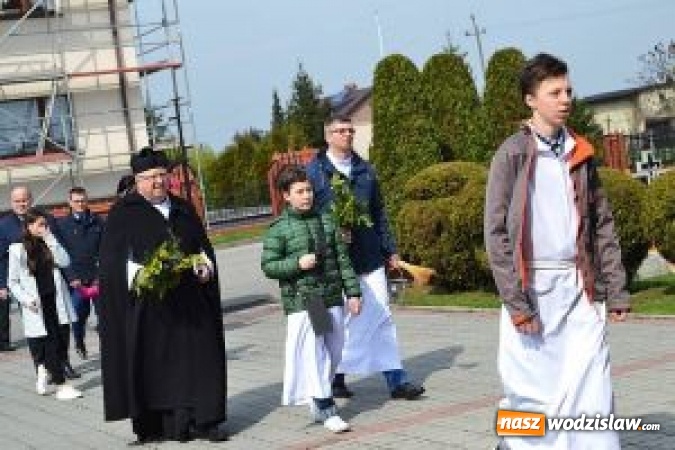 Zdjęcie w galerii na portalu naszwodzislaw.com: XVI Gminny Przegląd Palm Wielkanocnych wiadomości z regionu