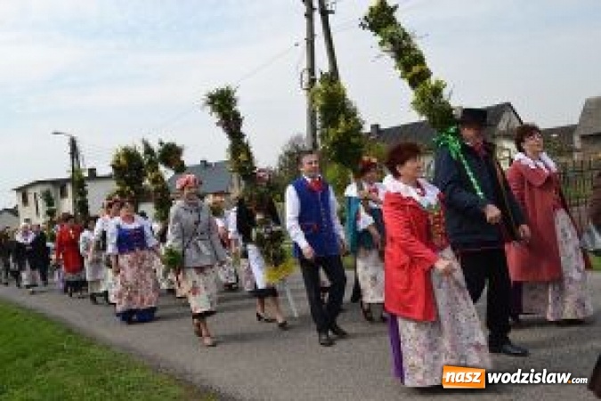 Zdjęcie w galerii na portalu naszwodzislaw.com: XVI Gminny Przegląd Palm Wielkanocnych wiadomości z regionu