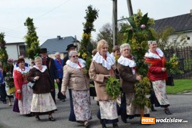 Zdjęcie w galerii na portalu naszwodzislaw.com: XVI Gminny Przegląd Palm Wielkanocnych wiadomości z regionu