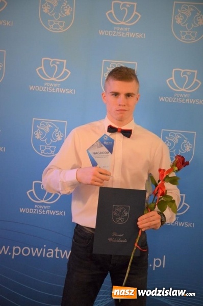 Zdjęcie w galerii na portalu naszwodzislaw.com: Najlepsi sportowcy i działacze kultury nagrodzeni wiadomości z regionu