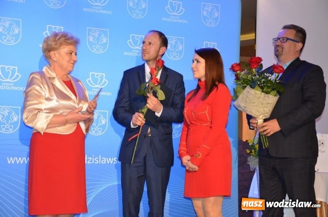 Zdjęcie w galerii na portalu naszwodzislaw.com: Najlepsi sportowcy i działacze kultury nagrodzeni wiadomości z regionu