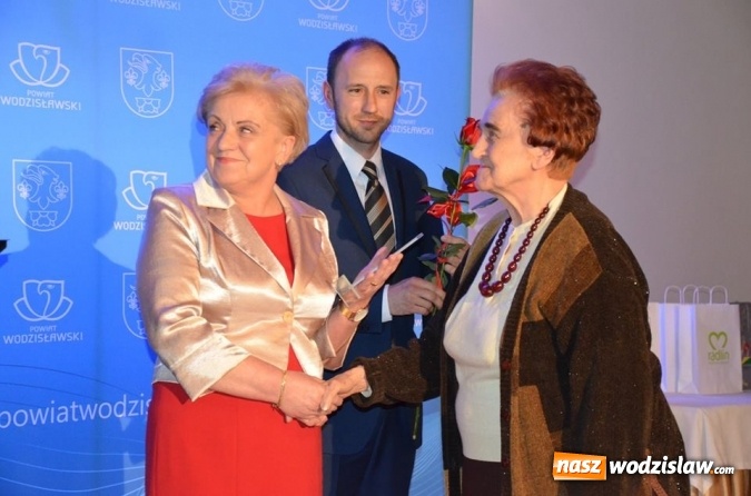 Zdjęcie w galerii na portalu naszwodzislaw.com: Najlepsi sportowcy i działacze kultury nagrodzeni wiadomości z regionu