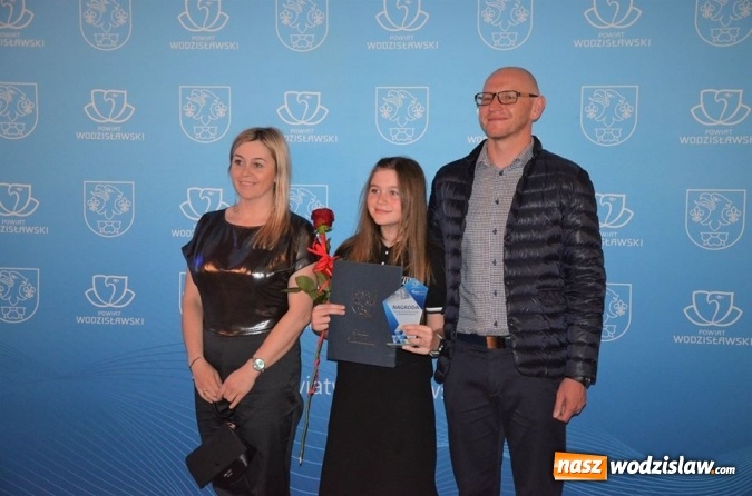 Zdjęcie w galerii na portalu naszwodzislaw.com: Najlepsi sportowcy i działacze kultury nagrodzeni wiadomości z regionu
