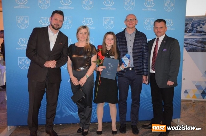 Zdjęcie w galerii na portalu naszwodzislaw.com: Najlepsi sportowcy i działacze kultury nagrodzeni wiadomości z regionu
