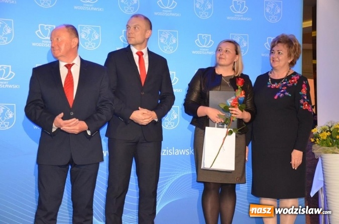 Zdjęcie w galerii na portalu naszwodzislaw.com: Najlepsi sportowcy i działacze kultury nagrodzeni wiadomości z regionu