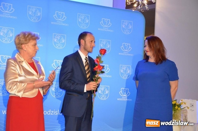Zdjęcie w galerii na portalu naszwodzislaw.com: Najlepsi sportowcy i działacze kultury nagrodzeni wiadomości z regionu