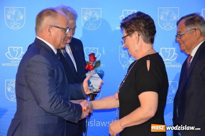 Zdjęcie w galerii na portalu naszwodzislaw.com: Najlepsi sportowcy i działacze kultury nagrodzeni wiadomości z regionu