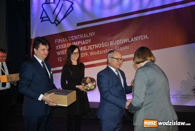 Zdjęcie w galerii na portalu naszwodzislaw.com: Dwoje uczniów wodzisławskiego ZST w czołówce finału Olimpiady Wiedzy i Umiejętności Budowlanych wiadomości z regionu