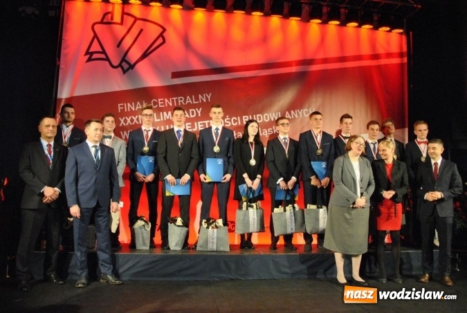 Zdjęcie w galerii na portalu naszwodzislaw.com: Dwoje uczniów wodzisławskiego ZST w czołówce finału Olimpiady Wiedzy i Umiejętności Budowlanych wiadomości z regionu