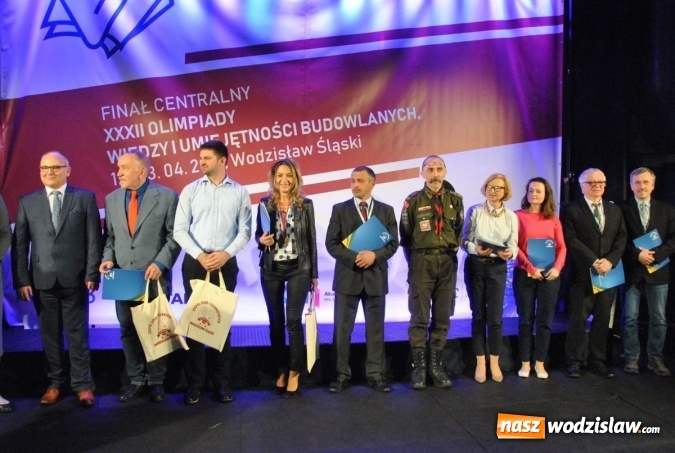 Zdjęcie w galerii na portalu naszwodzislaw.com: Dwoje uczniów wodzisławskiego ZST w czołówce finału Olimpiady Wiedzy i Umiejętności Budowlanych wiadomości z regionu