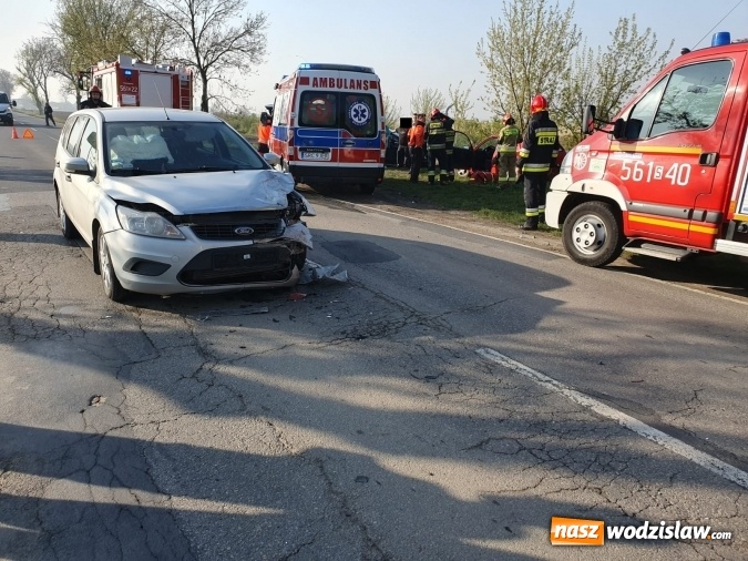 Zdjęcie w galerii na portalu naszwodzislaw.com: Zderzenie na trasie Racibórz-Lubomia [FOTO] wiadomości z regionu
