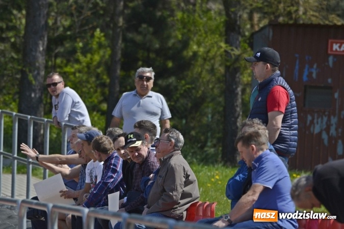 Zdjęcie w galerii na portalu naszwodzislaw.com: Klasa okręgowa. Dwa oblicza czyżowickiego Naprzodu wiadomości z regionu
