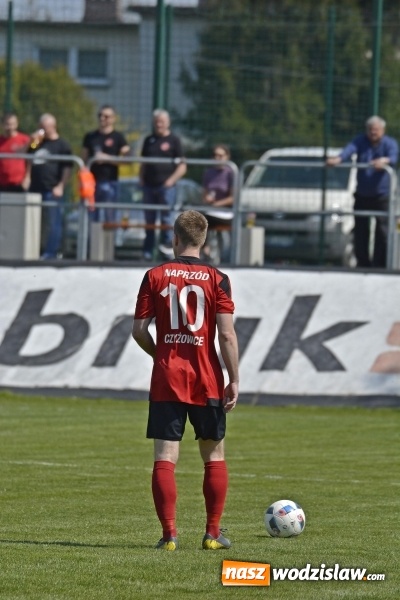 Zdjęcie w galerii na portalu naszwodzislaw.com: Klasa okręgowa. Dwa oblicza czyżowickiego Naprzodu wiadomości z regionu