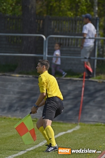 Zdjęcie w galerii na portalu naszwodzislaw.com: Klasa okręgowa. Dwa oblicza czyżowickiego Naprzodu wiadomości z regionu