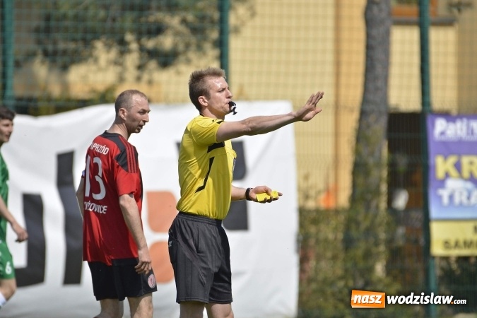 Zdjęcie w galerii na portalu naszwodzislaw.com: Klasa okręgowa. Dwa oblicza czyżowickiego Naprzodu wiadomości z regionu