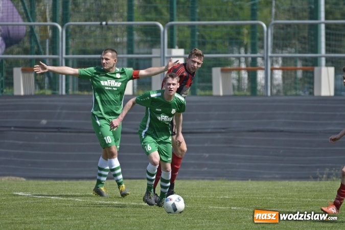 Zdjęcie w galerii na portalu naszwodzislaw.com: Klasa okręgowa. Dwa oblicza czyżowickiego Naprzodu wiadomości z regionu