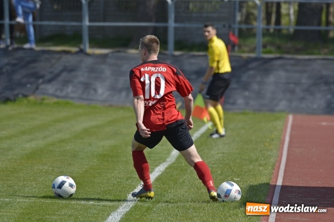 Zdjęcie w galerii na portalu naszwodzislaw.com: Klasa okręgowa. Dwa oblicza czyżowickiego Naprzodu wiadomości z regionu