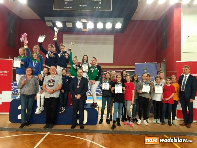 Zdjęcie w galerii na portalu naszwodzislaw.com: Szpadziści z Radlina z medalami wiadomości z regionu