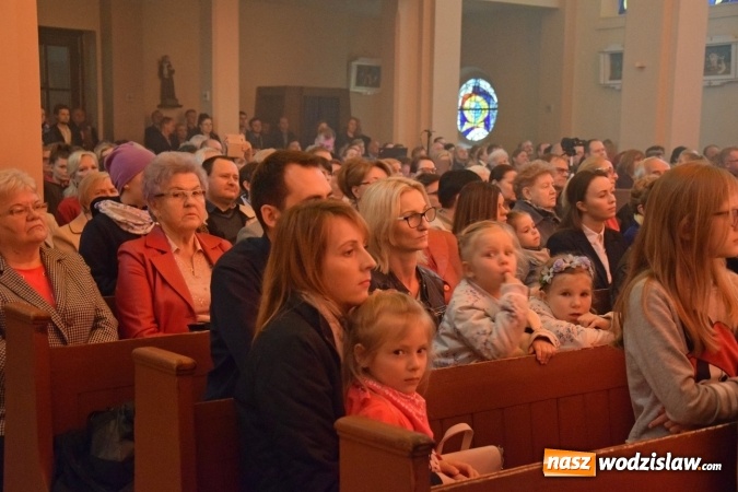 Zdjęcie w galerii na portalu naszwodzislaw.com: Niezwykły Koncert Wielkanocny mszańskiej orkiestry w kościele w Połomi wiadomości z regionu