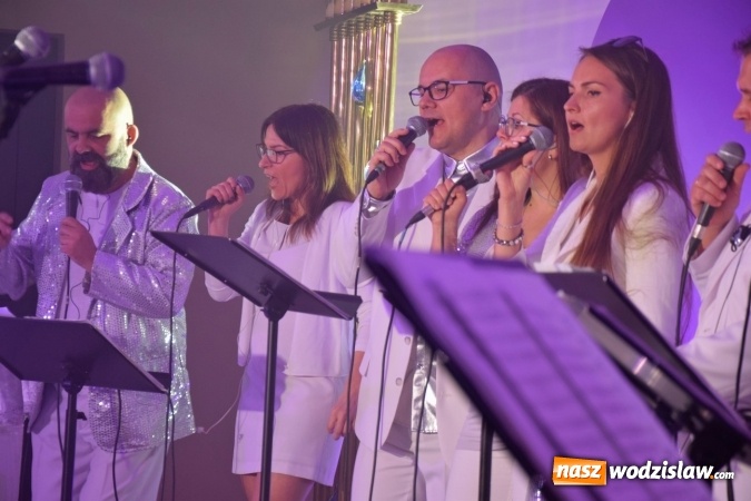 Zdjęcie w galerii na portalu naszwodzislaw.com: Niezwykły Koncert Wielkanocny mszańskiej orkiestry w kościele w Połomi wiadomości z regionu