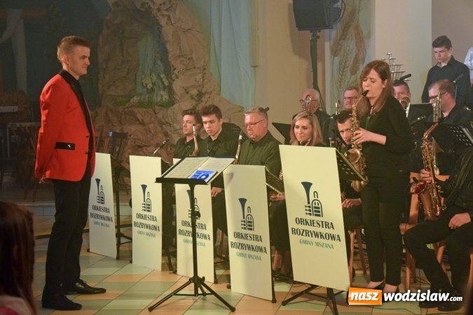 Zdjęcie w galerii na portalu naszwodzislaw.com: Niezwykły Koncert Wielkanocny mszańskiej orkiestry w kościele w Połomi wiadomości z regionu