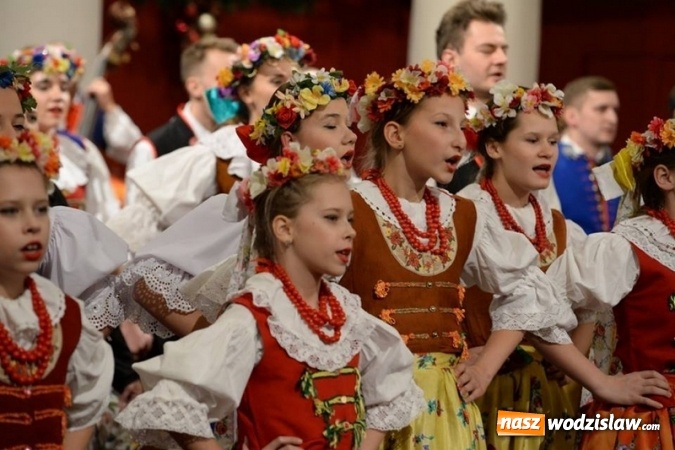 Zdjęcie w galerii na portalu naszwodzislaw.com: Przed Amatorskim Ruchem Artystycznym z Wodzisławia Śl. intensywny okres wiadomości z regionu