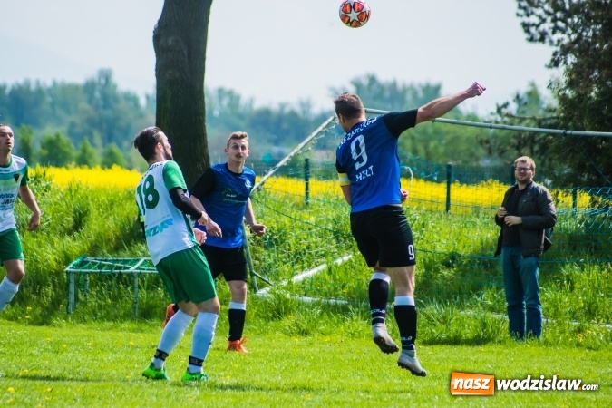 Zdjęcie w galerii na portalu naszwodzislaw.com: B klasa. W Zabełkowie strzelali tylko w pierwszej połowie [FOTO] wiadomości z regionu