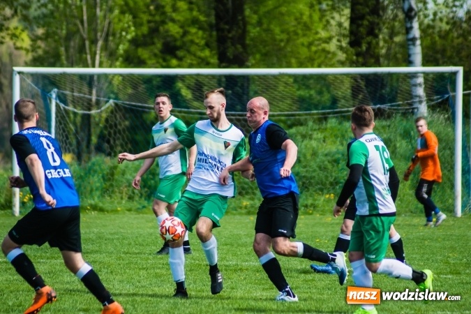 Zdjęcie w galerii na portalu naszwodzislaw.com: B klasa. W Zabełkowie strzelali tylko w pierwszej połowie [FOTO] wiadomości z regionu