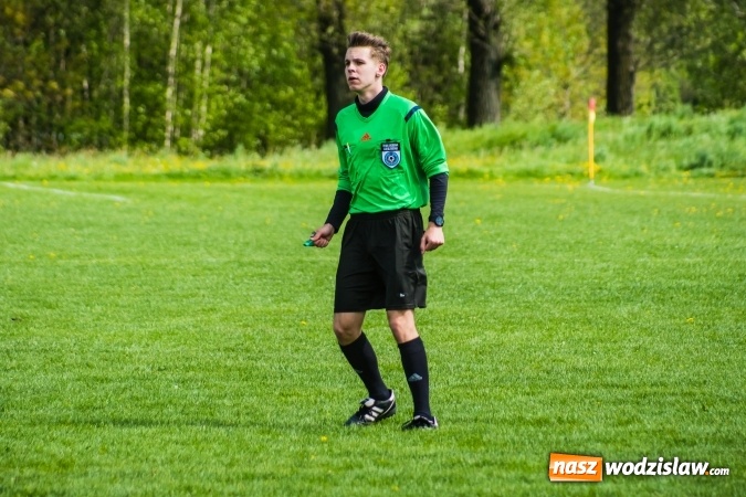 Zdjęcie w galerii na portalu naszwodzislaw.com: B klasa. W Zabełkowie strzelali tylko w pierwszej połowie [FOTO] wiadomości z regionu