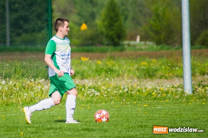 Zdjęcie w galerii na portalu naszwodzislaw.com: B klasa. W Zabełkowie strzelali tylko w pierwszej połowie [FOTO] wiadomości z regionu